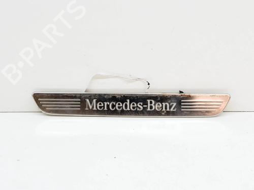 Used Step MERCEDES-BENZ C-CLASS (W205) C 200 BlueTEC / d (205.037) (136 hp) 14630955