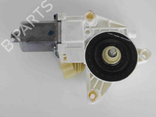 Used Right front window motor MERCEDES-BENZ M-CLASS (W164) ML 350 4-matic (164.186) (272 hp) 30233066