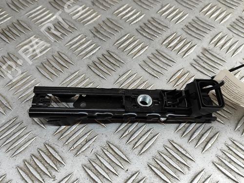 andre-skoda-karoq-nu7-nd7-2017-28546391 main image