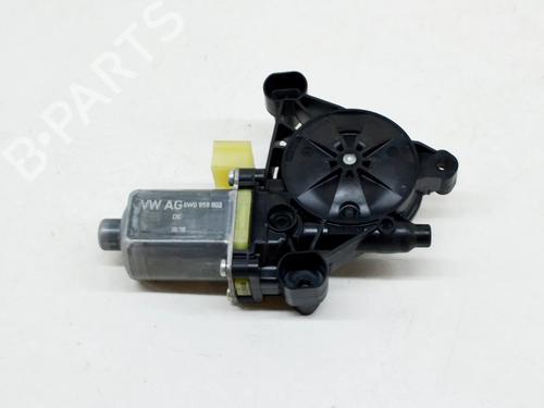 Right front window motor AUDI A4 B9 Avant (8W5, 8WD) 1.4 TFSI | BP8835872E20