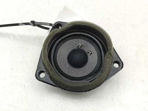 speaker-porsche-macan-95b-2014-34136672 main image
