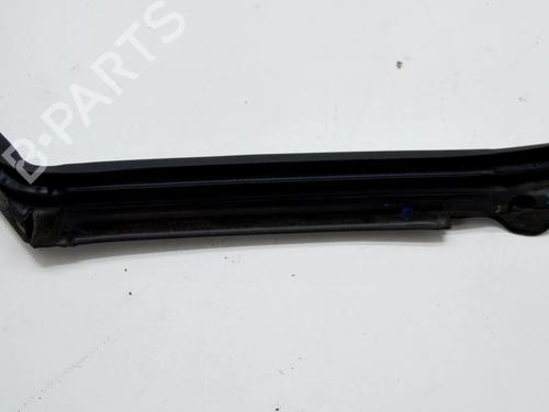 Rubber door seal MASERATI QUATTROPORTE VI 3.8 GT S | BP14625681C142 
