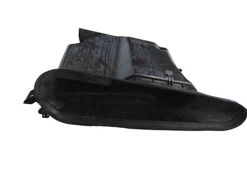 Używane Obudowa filtra powietrza VOLVO XC90 II (256) D5 AWD (224 hp) 30250703