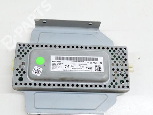 Used Control unit Control unit TESLA MODEL X (5YJX) P100D AWD (772 hp) 7800093 7800093