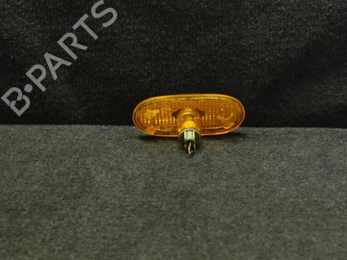 Used Right side indicator Right side indicator VW CRAFTER 30-35 Bus (2E_) 2.5 TDI (136 hp) 6728102 6728102