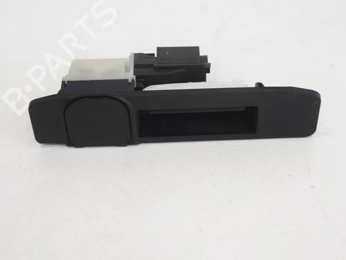 Used Tailgate handle MERCEDES-BENZ GLC (X253) 250 4-matic (253.946) (211 hp) 6765385