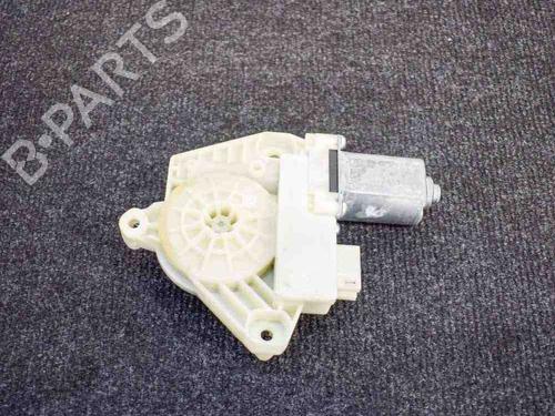 Used Left front window motor MERCEDES-BENZ C-CLASS (W205) C 220 BlueTEC / d (205.003) (163 hp) 6747543