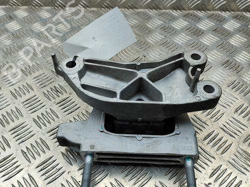Engine mount PEUGEOT 2008 II (UD_, US_, UY_, UJ_, UR_, UC_) e-2008 (UKZKXZ) | BP30130538M89 