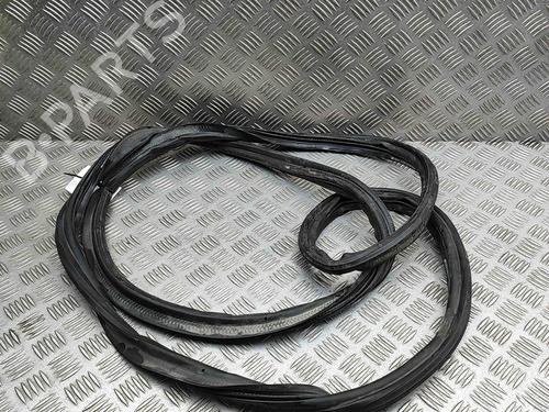 Used Rubber door seal SKODA ENYAQ iV SUV (5AZ) 60 (179 hp) 29487988