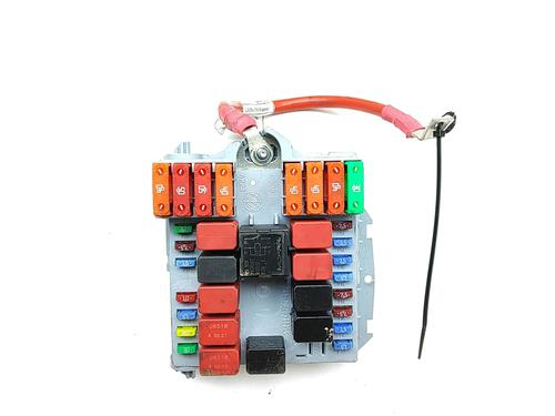 Used Fuse box Fuse box 37721628 37721628