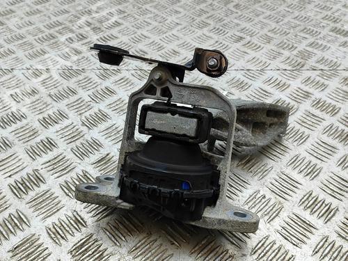 Used Engine mount OPEL VIVARO B Bus (X82) 1.6 CDTI (06) (125 hp) 32458763