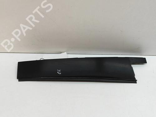 Used Door moulding trim Door moulding trim MERCEDES-BENZ GLB (X247) GLB 200 Mild-Hybrid (247.687) (163 hp) 28437834 28437834