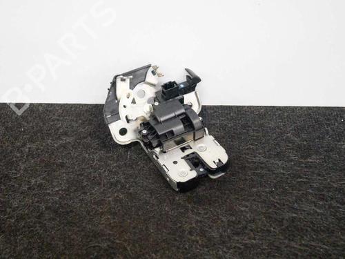 Used Tailgate lock SKODA RAPID (NH3, NK3, NK6) 1.6 TDI (105 hp) 6745180