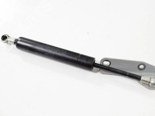 Used Tailgate lift support VOLVO V70 II (285) D5 (163 hp) 30257810