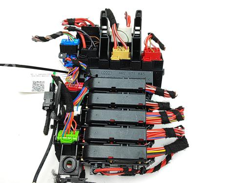 Fuse box PORSCHE CAYENNE Coupe (9YB) 3.0 E-Hybrid AWD | BP38018082E1 - Image 4