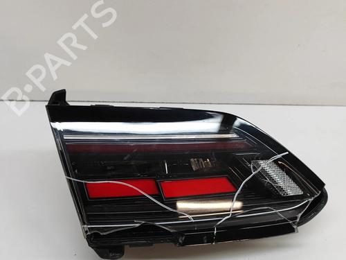 right-tailgate-light-porsche-cayenne-coupe-9yb-2019-27782244 main image