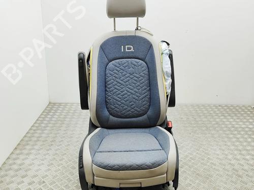 stol-hyre-foran-vw-id-buzz-bus-ebb-ebj-2022-38932203 main image