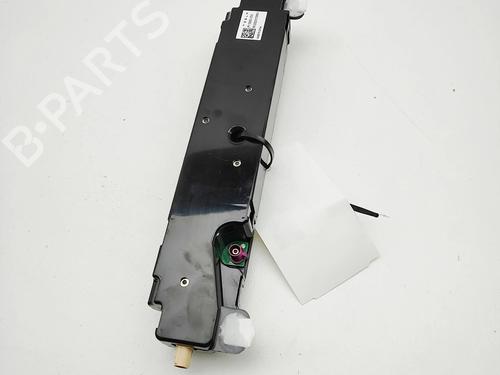 Antenne/Base TESLA MODEL Y (5YJY) Long Range All-wheel Drive | BP38782388C140 - Image 4
