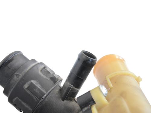 Thermostat housing LAND ROVER DISCOVERY V (L462) 3.0 Td6 4x4 | BP30246851M116