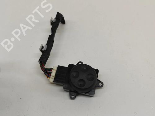 Comutador TESLA MODEL S (5YJS) 70D AWD (334 hp) 24975112