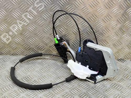 rear-left-lock-toyota-c-hr-_x1_-18-hybrid-zyx10_-zyx11_-2016-10914991 main image
