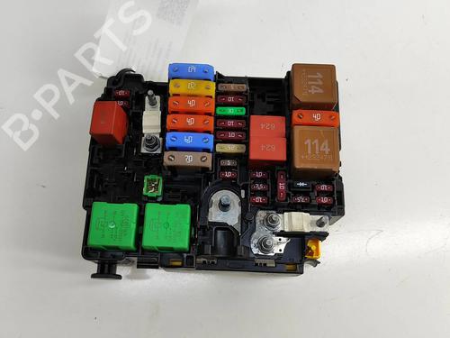 Used Fuse box PEUGEOT 2008 II (UD_, US_, UY_, UJ_, UR_, UC_) e-2008 (UKZKWZ) (156 hp) 32420905