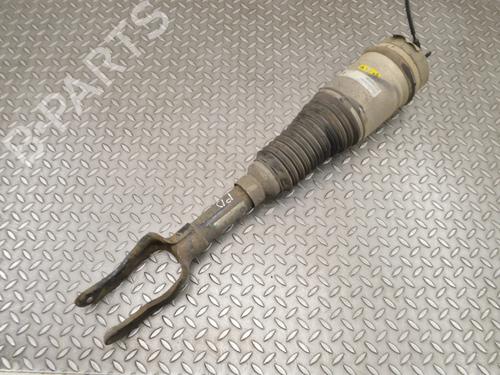 Used Right front shock absorber Right front shock absorber JEEP GRAND CHEROKEE IV (WK, WK2) 3.0 CRD V6 4x4 (241 hp) 33352719 33352719