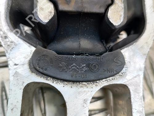 Engine mount PEUGEOT 2008 II (UD_, US_, UY_, UJ_, UR_, UC_) e-2008 (UKZKXZ) | BP30130540M89