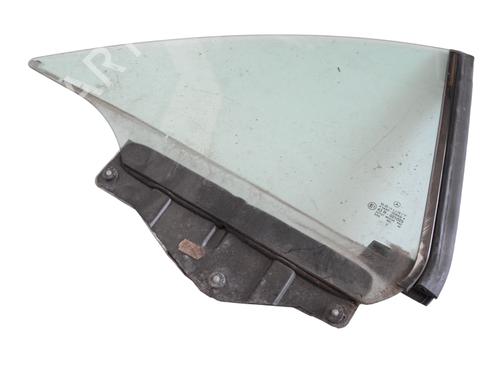 Used Rear right quarter glass Rear right quarter glass MERCEDES-BENZ SL (R230) 500 (230.475) (306 hp) 33359558 33359558