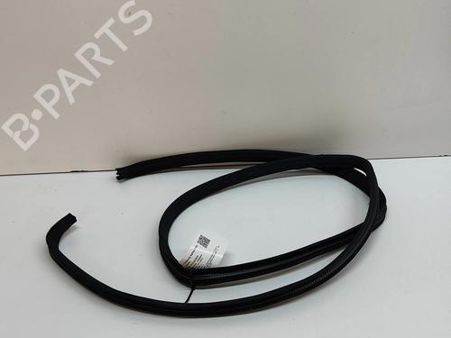 rubber-door-seal-mercedes-benz-e-class-w124-1993-1994-1995-1996-27532455 main image