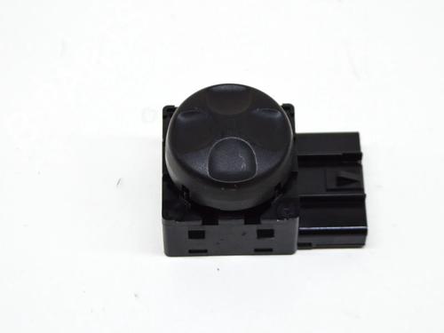 switch-maserati-quattroporte-vi-38-gt-s-56046232aa-2012-10069820 main image