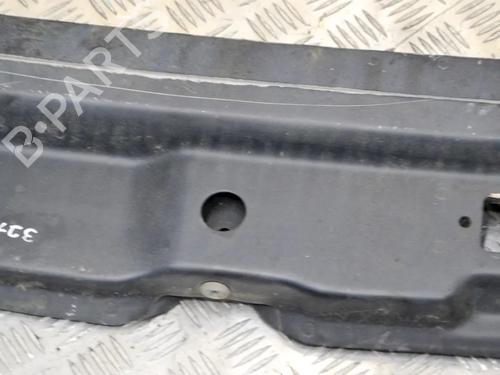 Crossmember LAND ROVER RANGE ROVER III (L322) 3.0 D 4x4 | BP8841333C162