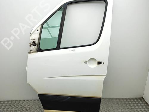 Used Left front door Left front door 37029476 37029476