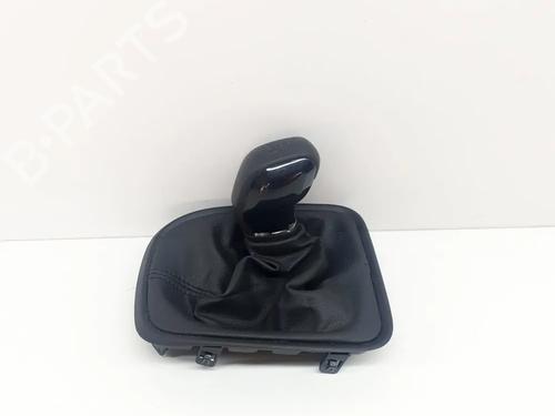 Used Shift knob Shift knob CITROËN C3 III (SX) 1.2 VTi 82 (82 hp) 6864624 6864624