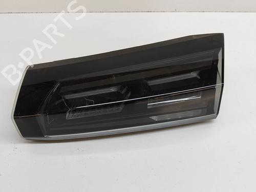 Used Right tailgate light Right tailgate light PEUGEOT 2008 II (UD_, US_, UY_, UJ_, UR_, UC_) e-2008 (UKZKWZ) (156 hp) 29233565 29233565