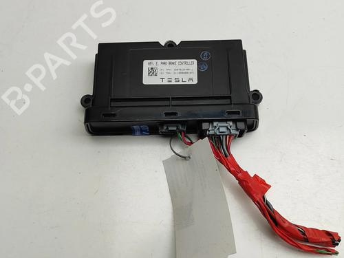 Used Electronic module Electronic module TESLA MODEL S (5YJS) P100D AWD (772 hp) 33377320 33377320