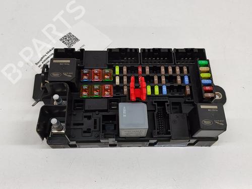 Used Fuse box JAGUAR F-TYPE Coupe (X152) 5.0 SCV8 R AWD (551 hp) 25788059