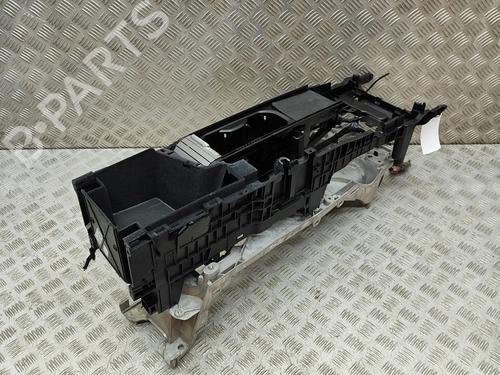 Console central VOLVO XC90 II (256) B5 Mild-Hybrid (250 hp) 28561463