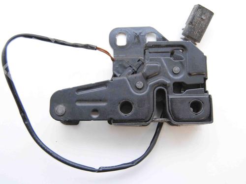 Used Hood lock AUDI A6 C6 Avant (4F5) 2.0 TDI (163 hp) 30267917