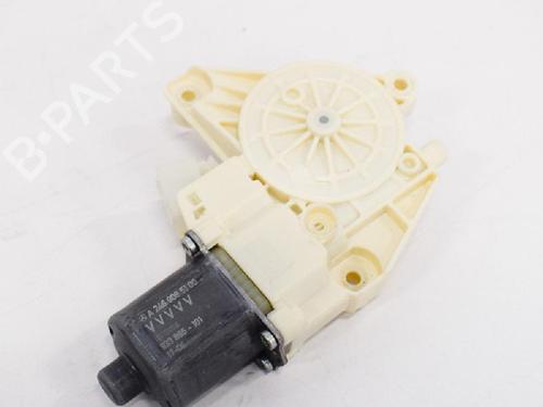 Used Left front window motor MERCEDES-BENZ GLA-CLASS (X156) GLA 220 d (156.903) (177 hp) 6736480