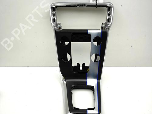 Used Middle console Middle console 38267848 38267848