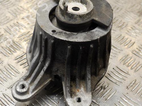 Engine mount MERCEDES-BENZ C-CLASS (W205) C 200 BlueTEC / d (205.037) | BP8625386M89 
