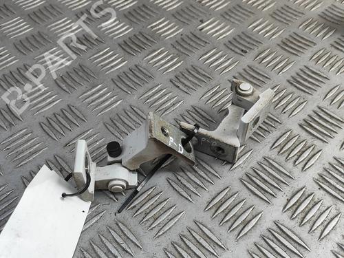 hingedoor-check-strap-vw-touareg-7p5-7p6-2010-2011-2012-2013-2014-2015-2016-2017-2018-33373800 main image