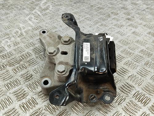 Used Engine mount Engine mount BMW 3 (F30, F80) 330 d xDrive (258 hp) 32755308 32755308