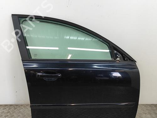 Used Right front door VOLVO V50 (545) D2 (114 hp) 28546505