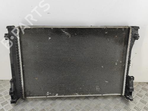 water-radiator-mercedes-benz-e-class-coupe-c207-2009-2010-2011-2012-2013-2014-2015-2016-29128353 main image
