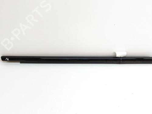 Used Door moulding trim BMW i4 (G26) eDrive40 (340 hp) 27770009