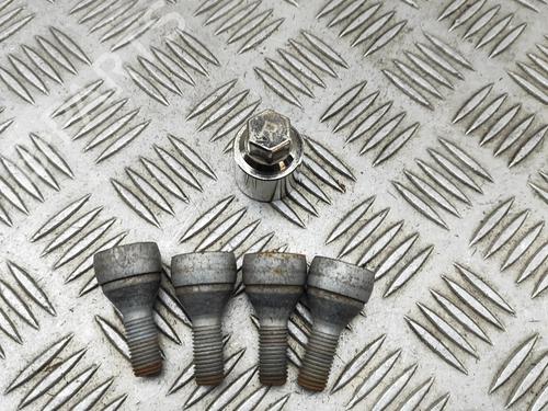 BP34282654O1 main image