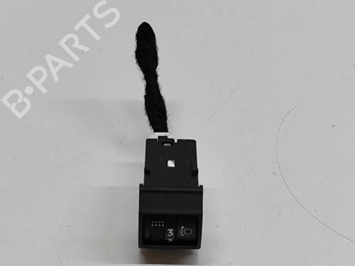 Used Switch NISSAN QASHQAI III (J12) 1.3 DIG-T (140 hp) 28565366