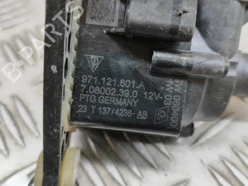 Auxiliary water pump PORSCHE PANAMERA (971) 3.0 (97AAA1, 97BAA1) | BP23562122M111